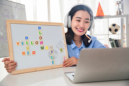 似人非人 相关产品