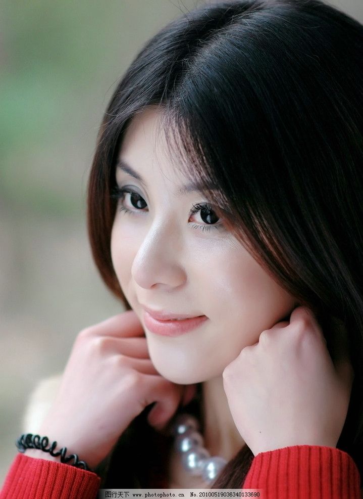 他悄悄溜进她的私信里 相关产品