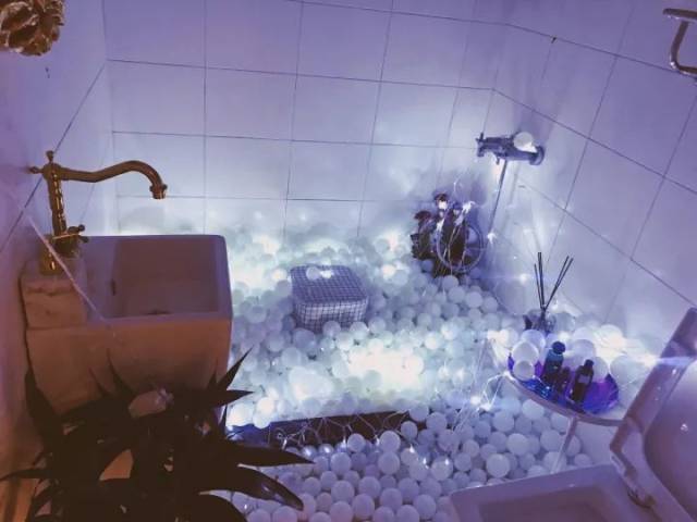 另一个女人2009 产品图片