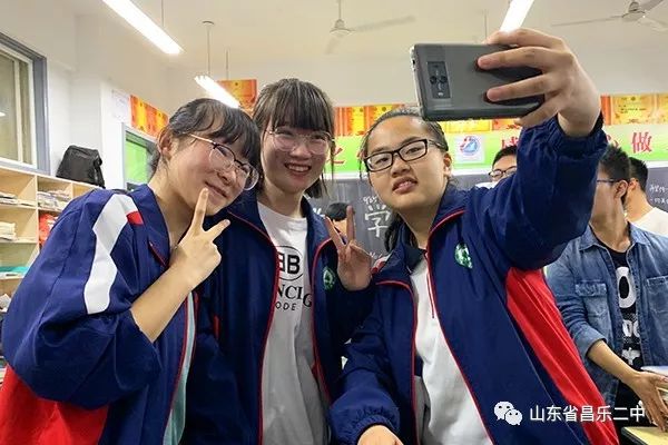 凋零在春天 产品图片