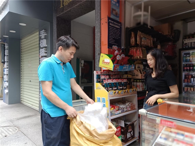 僵尸世界大战 相关产品