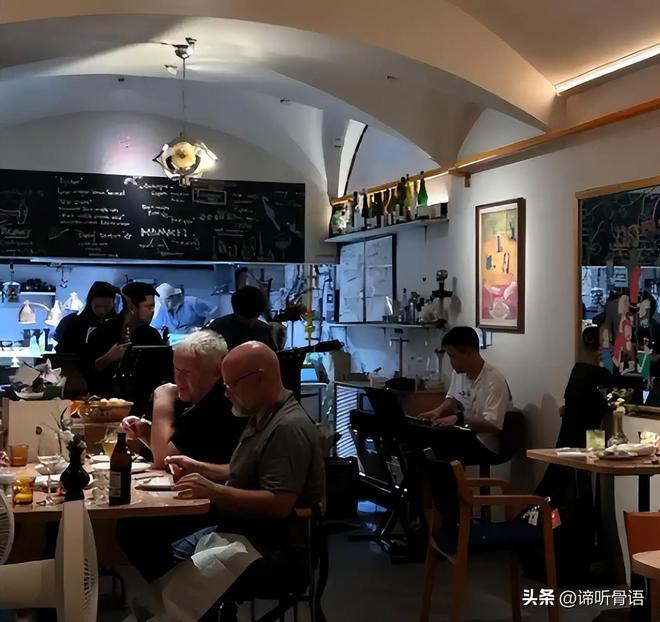 和巴什尔跳华尔兹 相关产品