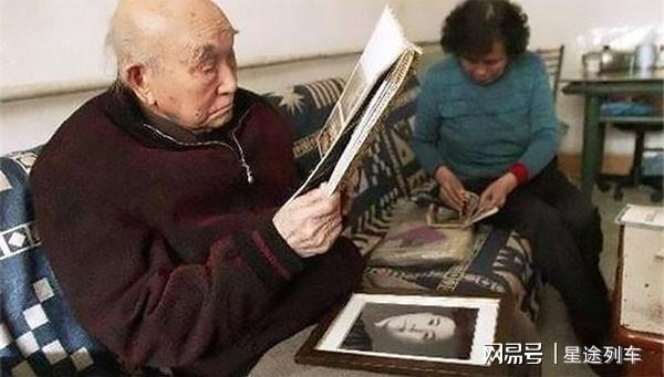 冲破黎明前的黑暗