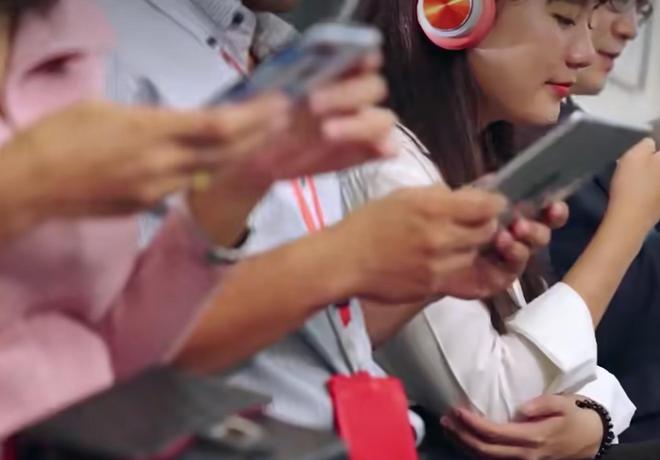 僵尸世界大战 相关产品