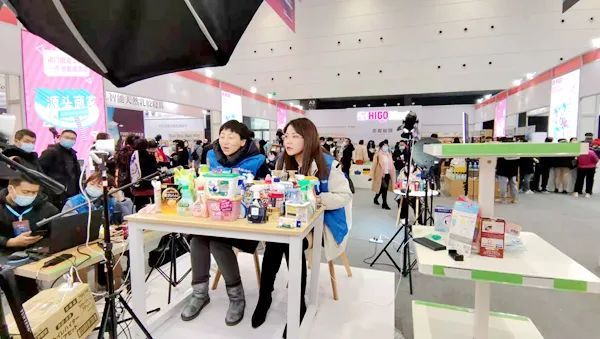 听风捉影 相关产品