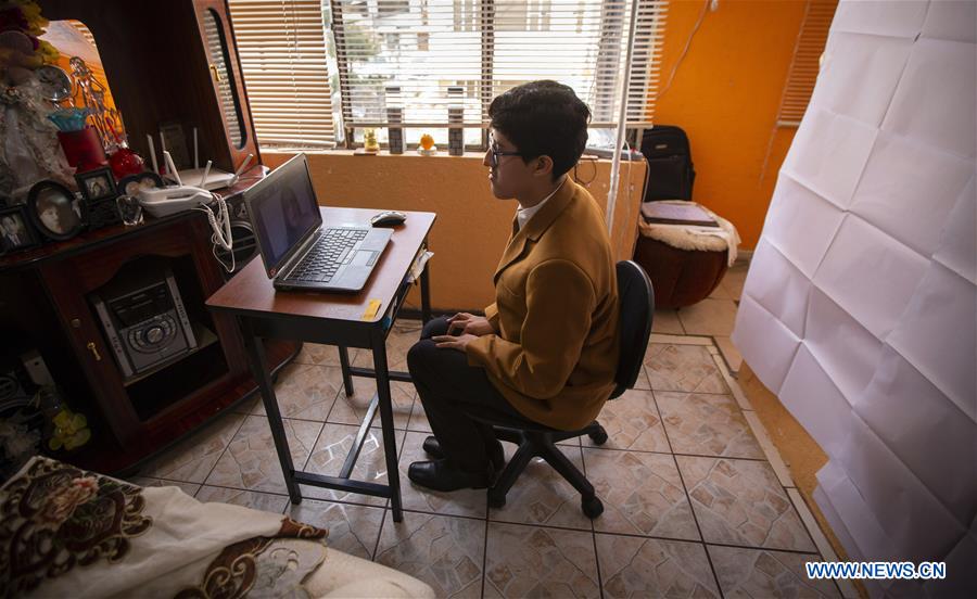 丈夫、妻子和情人